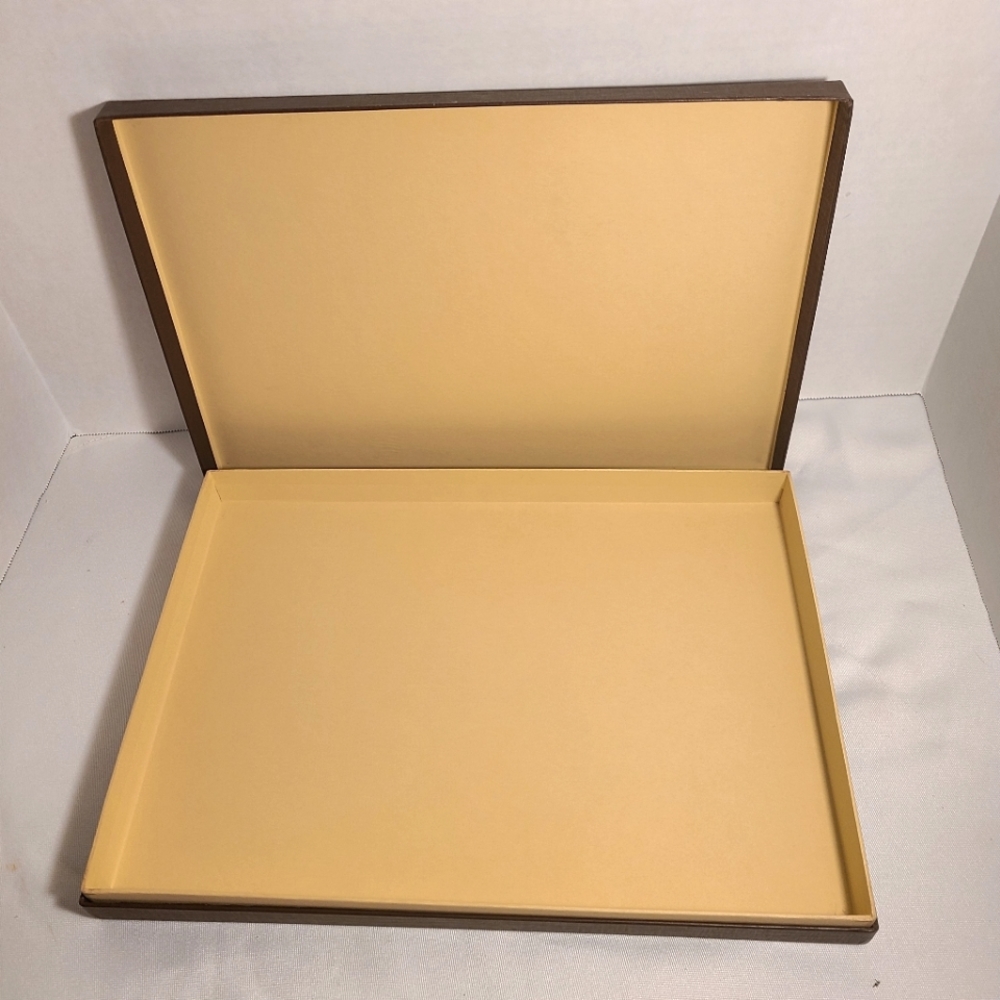 Louis Vuitton Large Gift Box - Picture 3 of 8